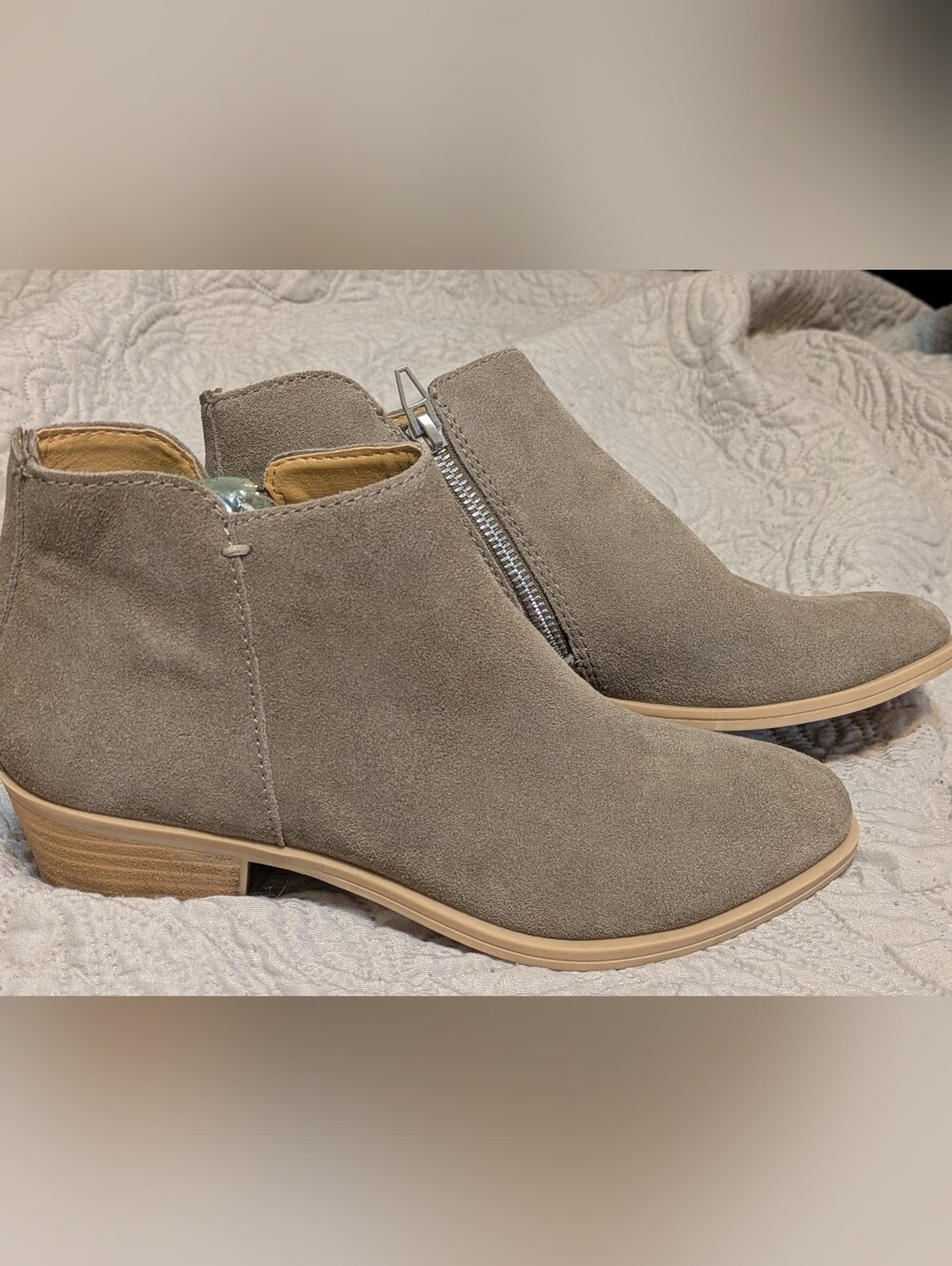 Dolce Vita Taupe Real Suede, Zip Ankle Boots. Like New. Size 8